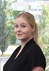 TaruHyrkas1 Kopio Taru Hyrkäs portrait.